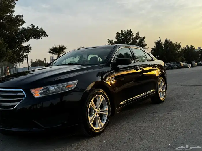 فورد تورس مبيعات وزارة نظيف جدا 3