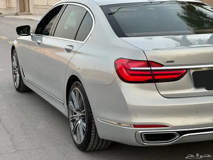 بي ام 750 انتفجول ماشي 74 الف بدي وكاله على الضمان 2017 5