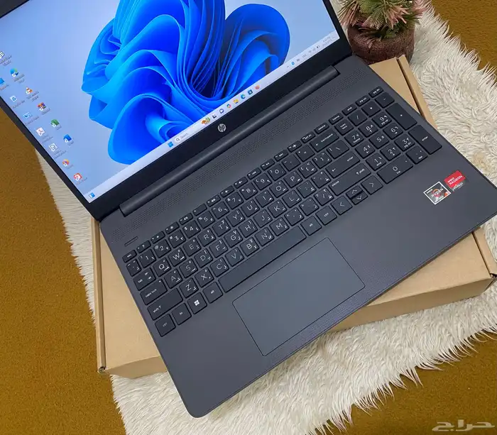 لابتوب hp شبه الجديد رايزان 5 11