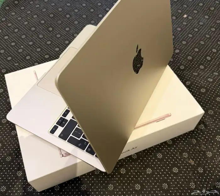 للبيع ماك بوك اير m4 MacBook Air   ضمان 5 سنوات اكسترا 0