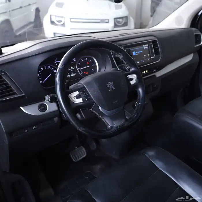 بيجو فان ترافلر ركاب مقاعد متقابلة ديزل 2018 4