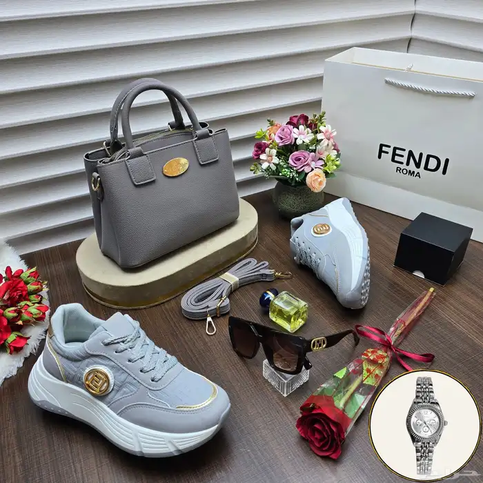 هدايا نسائيه طقم شنط 8