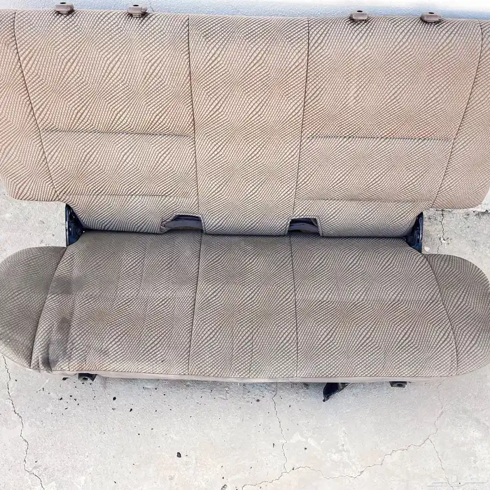 مرتبه خلفيه جيب ربع وكاله ونظيف 1