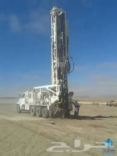 حفار ابار ارتوازية 1