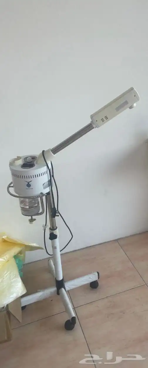 حلاق صالون لتقبيل او بيع المعدات والادوات 7