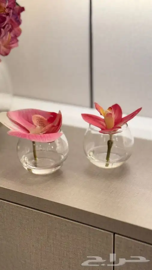 فازات ورد صناعي بماده الريزن 5