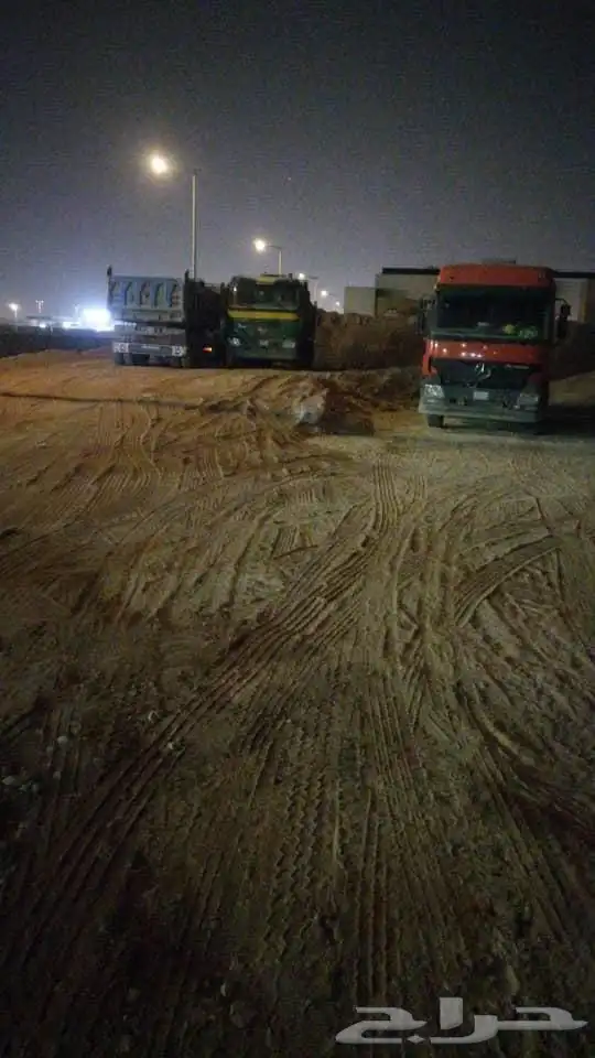 للبيع   عدد 6 شاحنات مرسيدس أكتروس   عدد 6 صناديق قاعدة 1