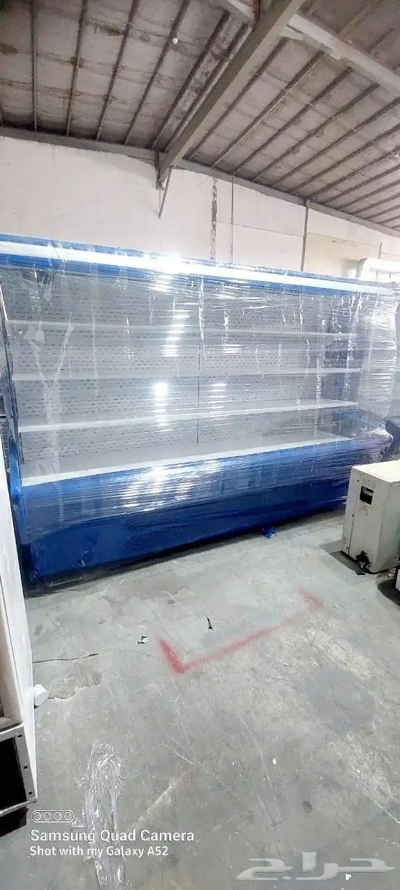 للبيع ثلاجه عرض خضار عصير كمبرس خارجي داخلي ايطاليا 4م8م15م 3