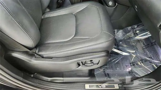 2023 Land Rover Defender 110 V8 14