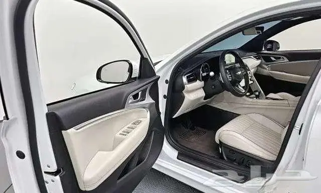 جنسيس - G70 - 2025 3