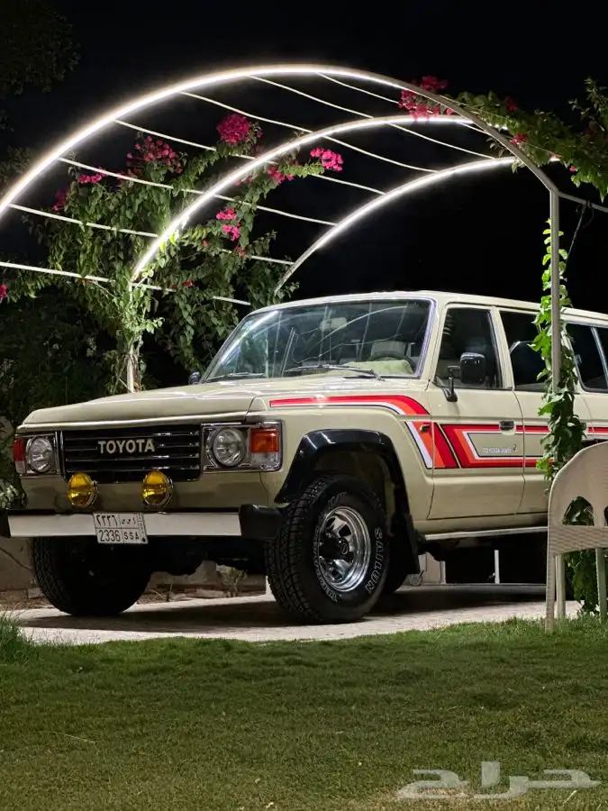 للبيع لاندكروز 1985 5