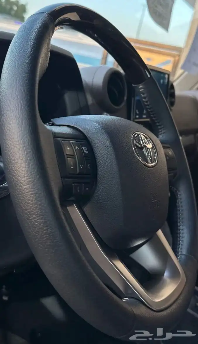 للبيع جيب ربع 4