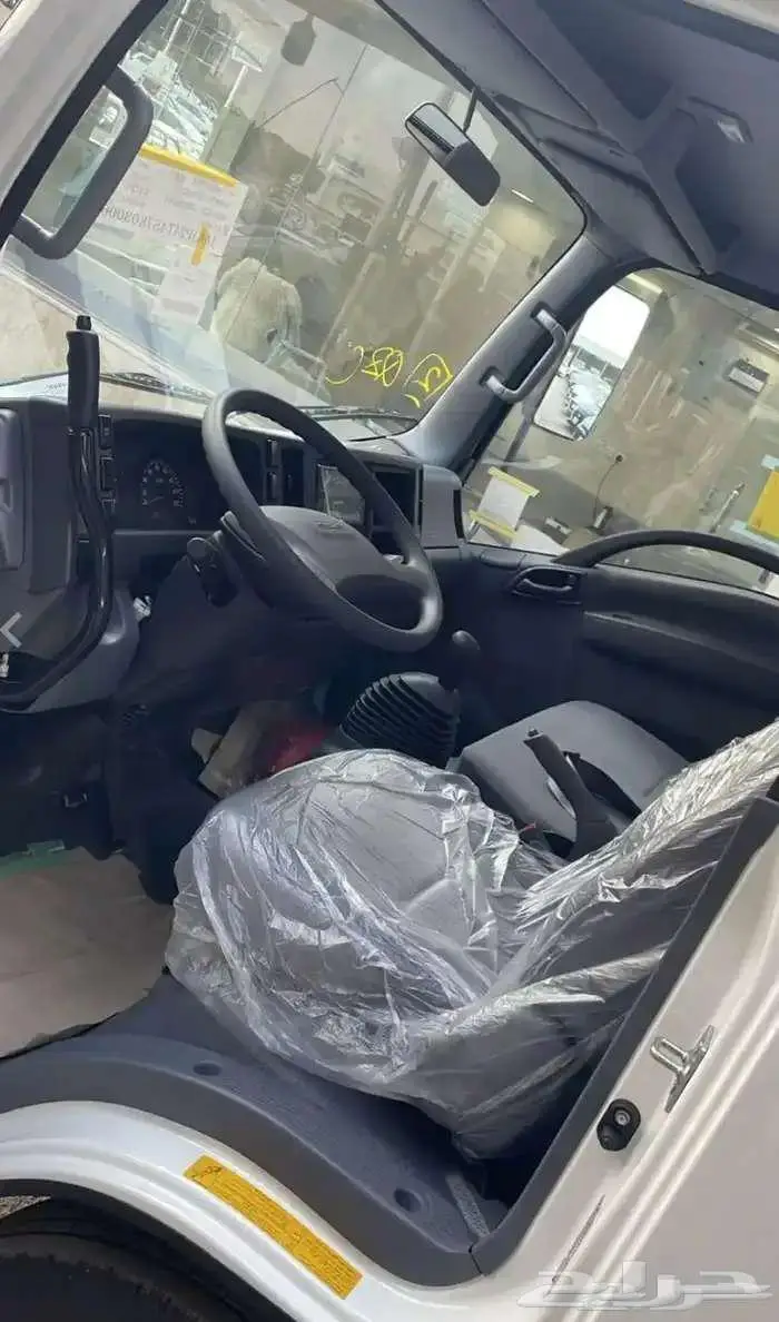 ايسوزو قلاب 3 طن و 5 طن موديل 2025 4