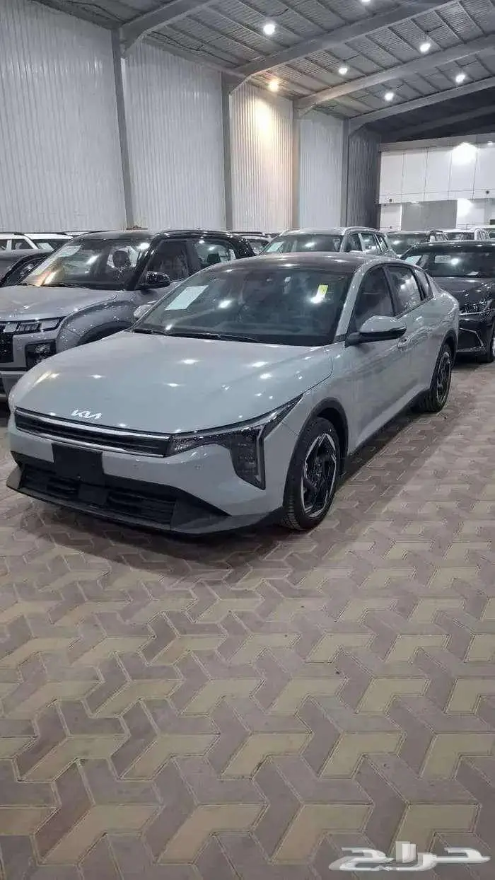 كيا K4 نص فل محرك 2.0 موديل 2026 4