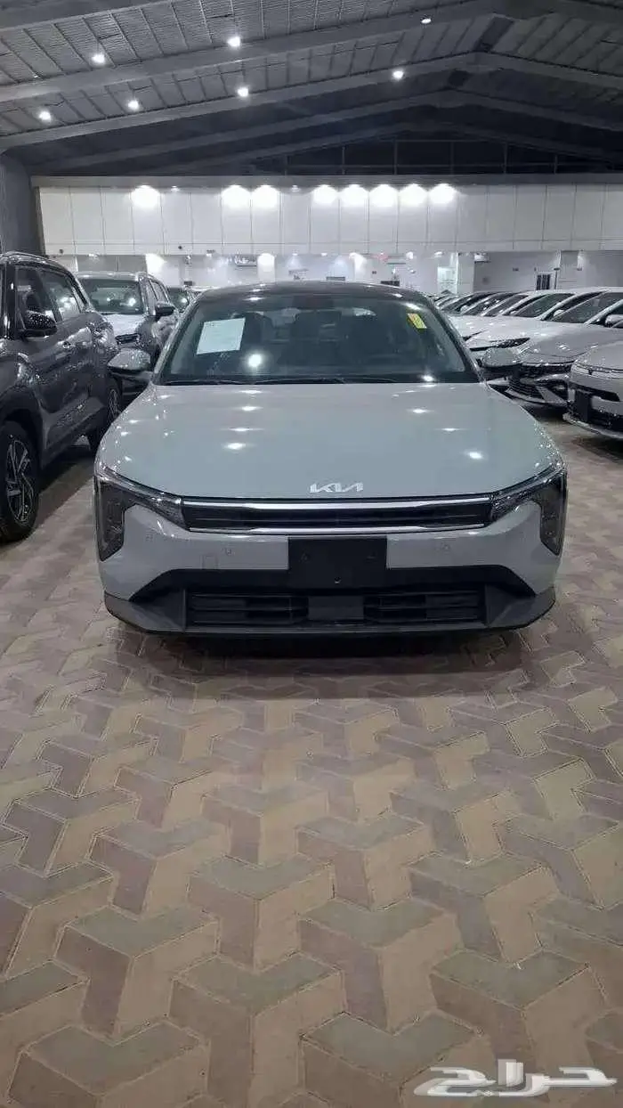 كيا K4 نص فل محرك 2.0 موديل 2026 3