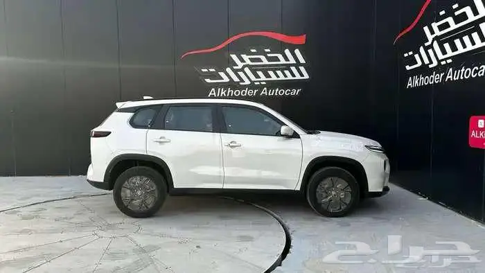 أوربان كروز استندر 2025 2