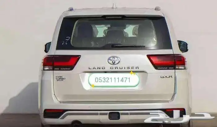 تويوتا لاند كروزر GXRL4 بنزين أبيض 2025 3
