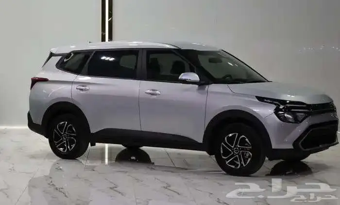 كيا كارينز 2025 2