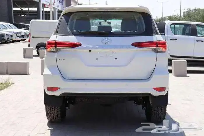 تويوتا فورتشنر gx2 10