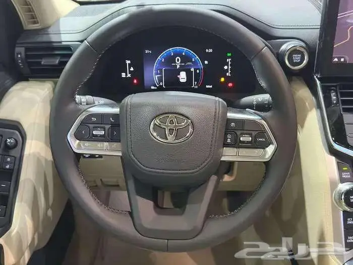 تويوتا لاندكروزر GXR L3 بنزين 2025 سعودي بالنقد والتقسيط 14