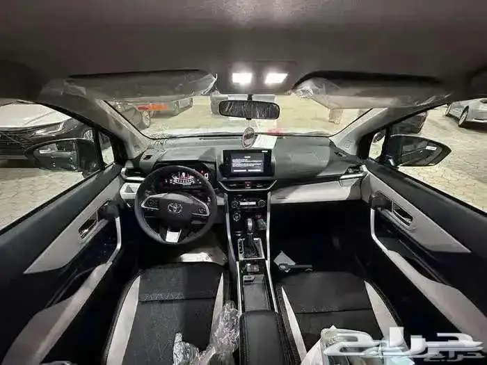 تويوتا فيلوز GLX موديل 2025 10