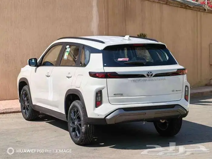 اوربان كروزر GL موديل 2025 بنزين حبه فقط لون ابيض لؤلؤي 6