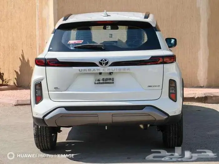 اوربان كروزر GL موديل 2025 بنزين حبه فقط لون ابيض لؤلؤي 7