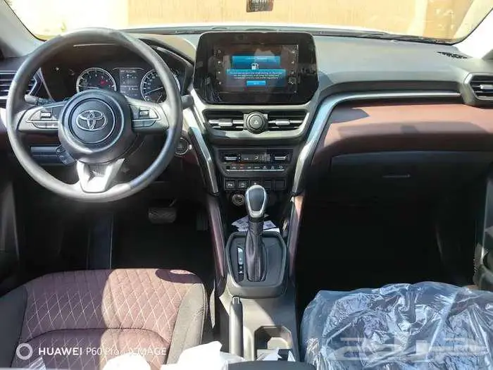 اوربان كروزر GL موديل 2025 بنزين حبه فقط لون ابيض لؤلؤي 24