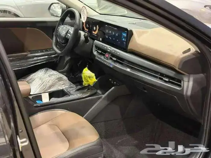 كيا K4 نص فل محرك 2.0 موديل 2026 11