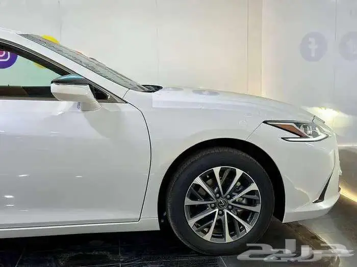 لكزس ES 250 AA موديل 2025 3