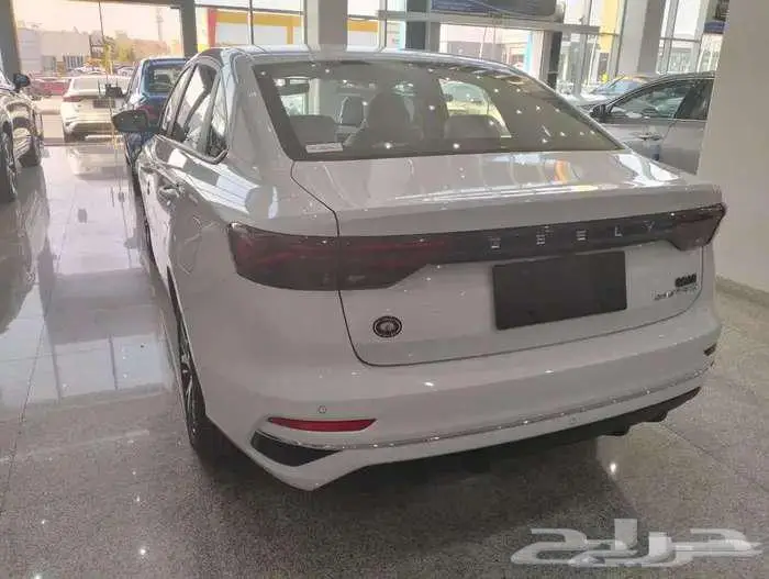 جيلي ام جراند 2025 2026 استناندر لمبيعات المعارض والجملة 9