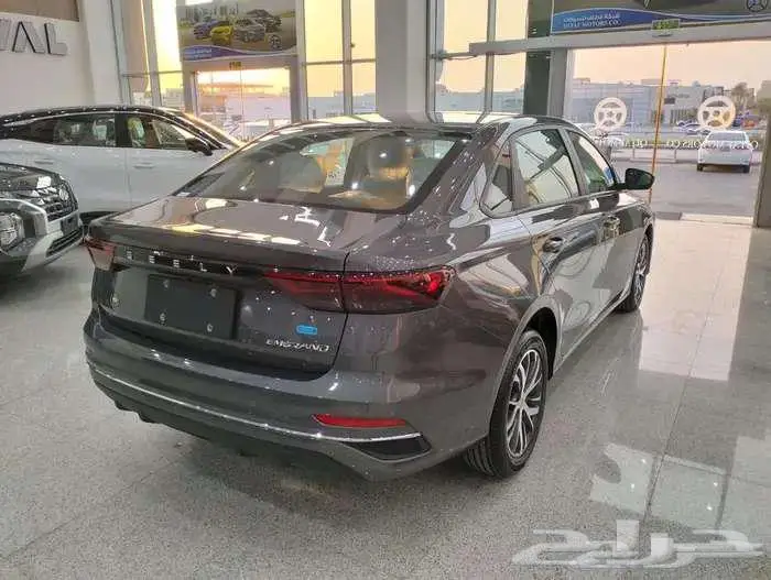 جيلي ام جراند 2025 2026 استناندر لمبيعات المعارض والجملة 11