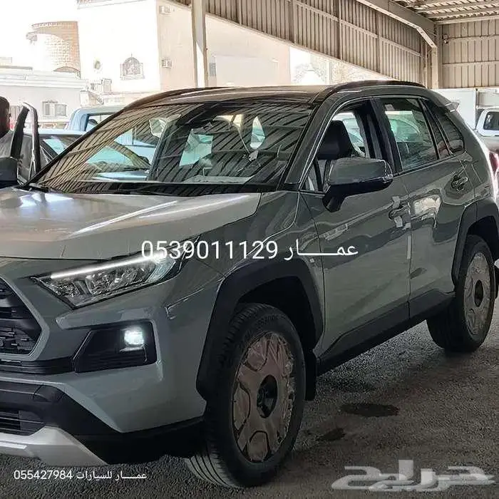 تويوتا راف فور ادفنشر بنزين 2025 3