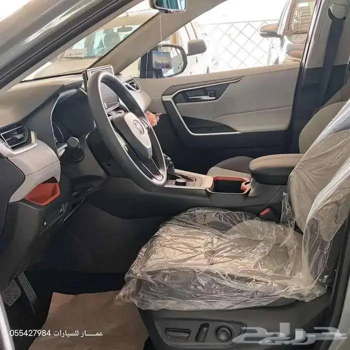 تويوتا راف فور ادفنشر بنزين 2025 7