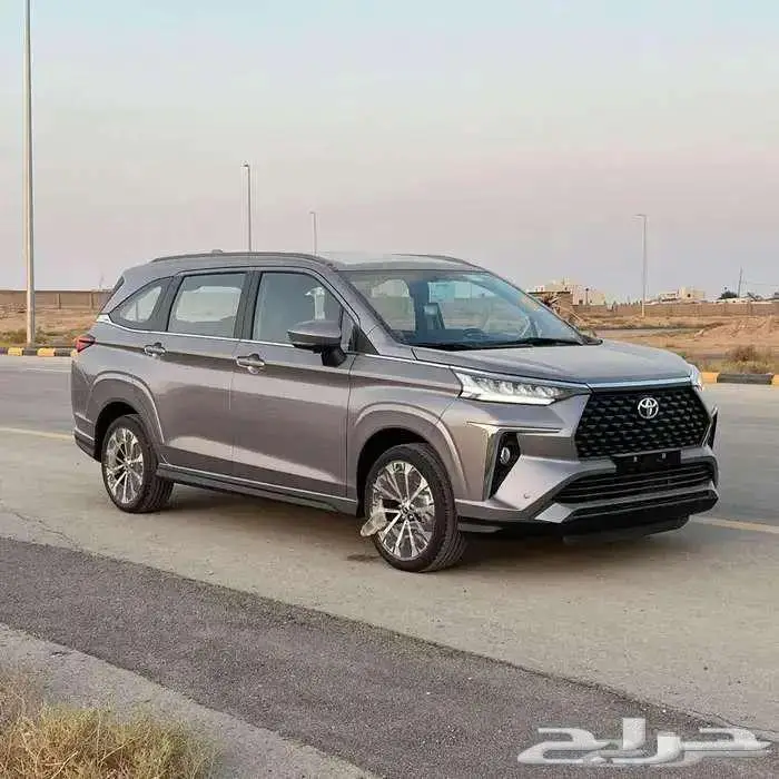 تويوتا فيلوز GLX موديل 2025 6