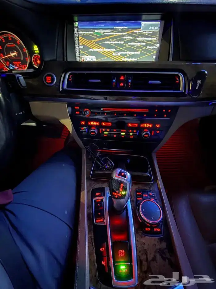 بي أم 730IL موديل 2015 4