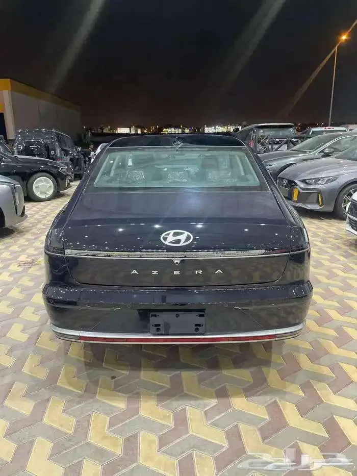 هيونداي ازيرا كلاسيك موديل 2025 بسعر 140500 بالضريبه 2