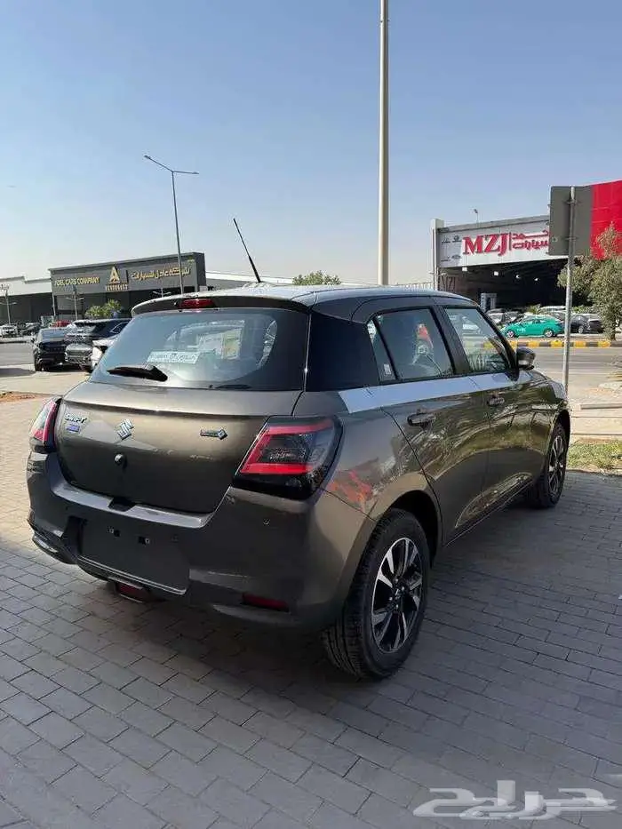 سوزوكي سويفت فل كامل 2025 5