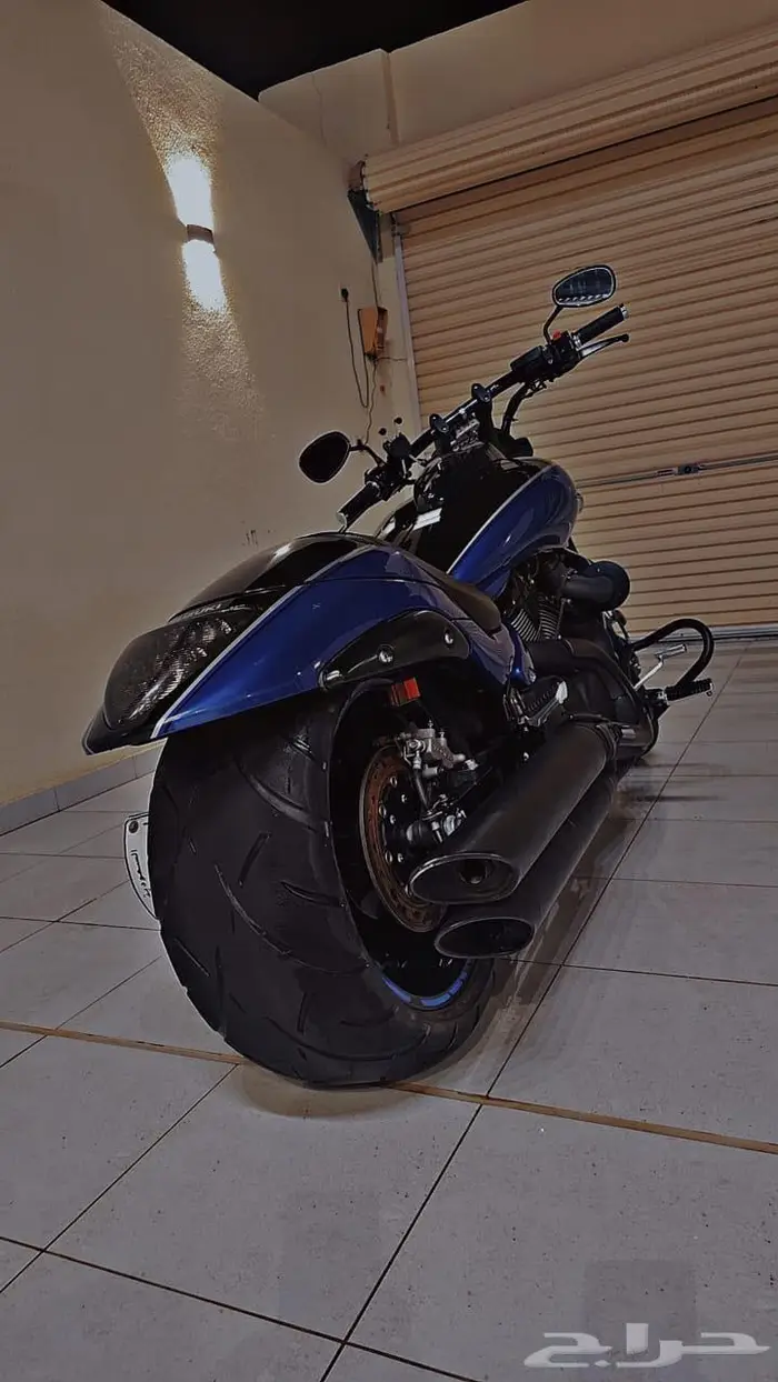 سوزوكي بوليفارد M109R 3