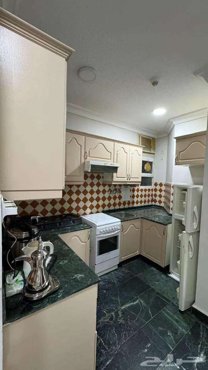 شقه مفروشه للايجار في العزيزيه 6