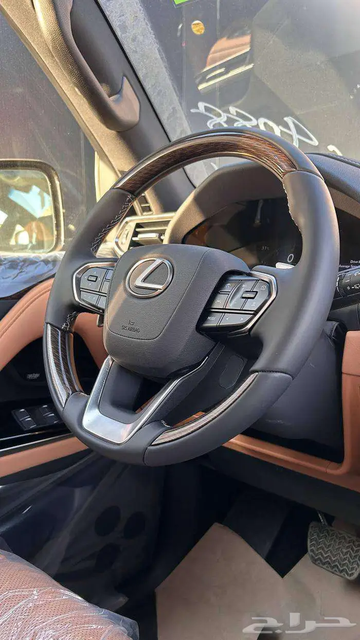 لكزس LX600 2025 BB شركة عبدالمجيد الخضر 10