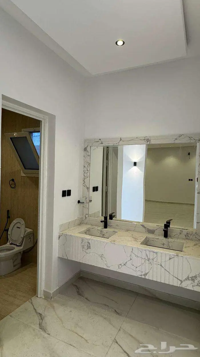 فيلا للبيع بالخبر العزيزية حي اللؤلؤ 2