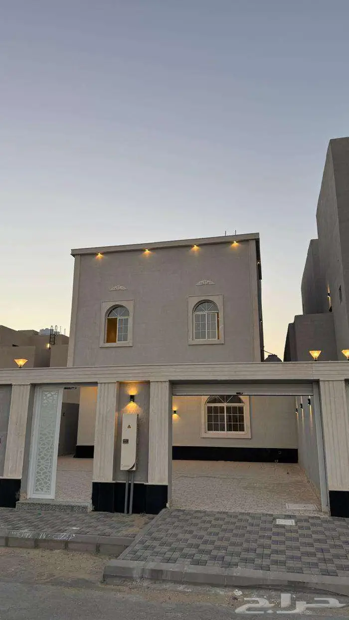 فيلا للبيع بالخبر العزيزية حي اللؤلؤ 4