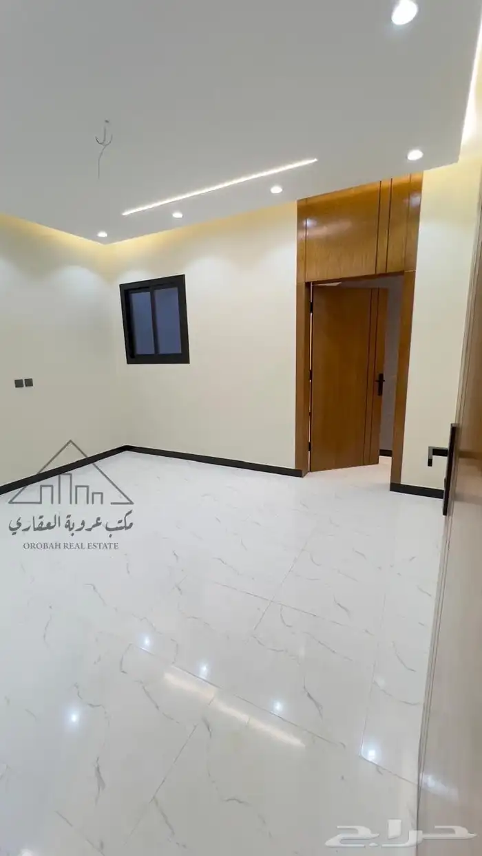 للبيع فيلا نص ارض ثلاث ادوار حي الصفاء تبوك 6