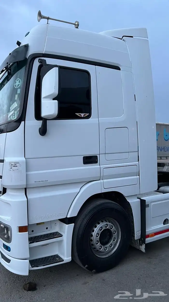 شاحنه اكتروس مديل 2011 3