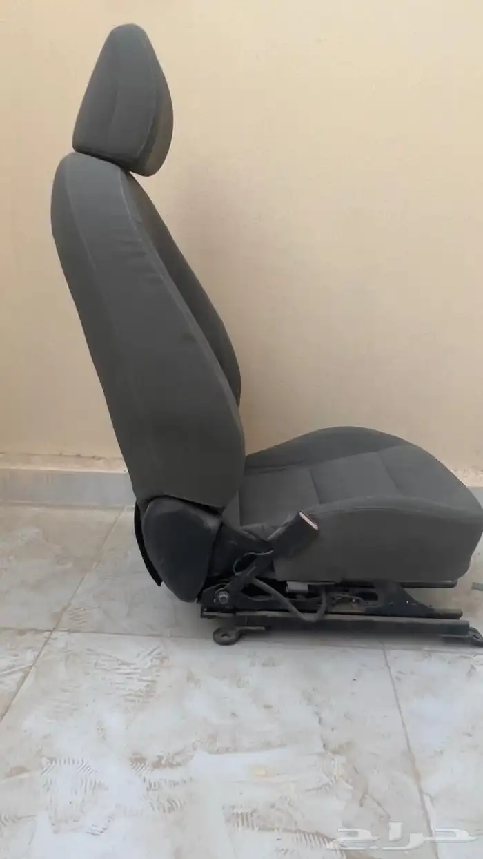 كرسي سيارة (كيا سيراتو) 1
