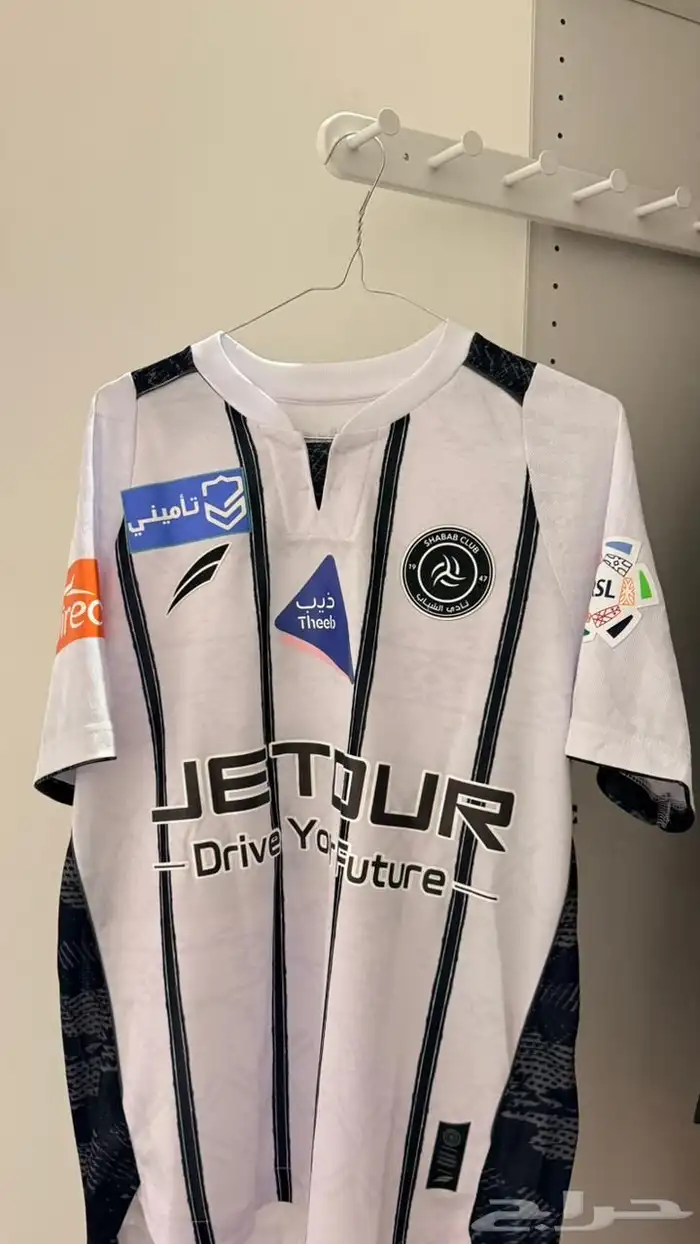 تيشيرت الاعب كارلوس جونيور 2