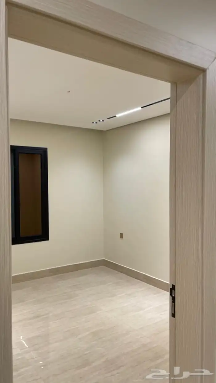 للإيجار شقة بالخبر حي إشبيليا 2
