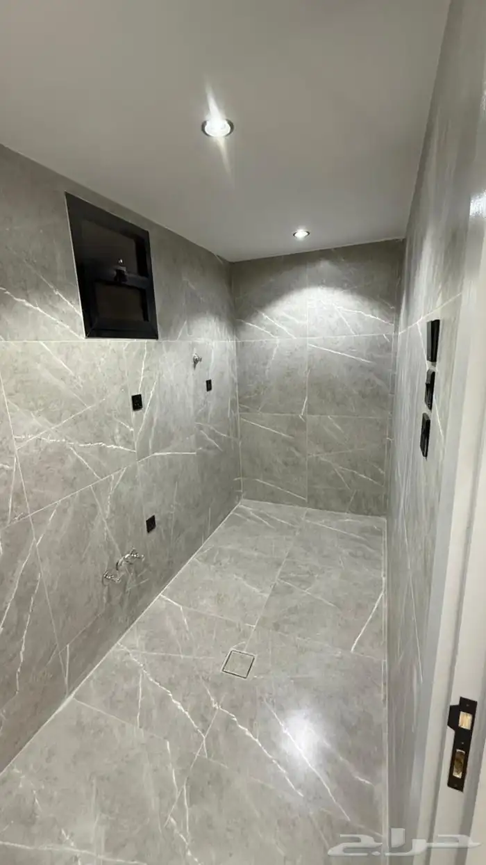 مكاتب إدارية راقية للإيجار 8