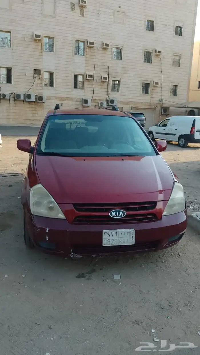سيارة كيا كرنفال 2007 حالة جيدة جدا سياره علي الشرط 2